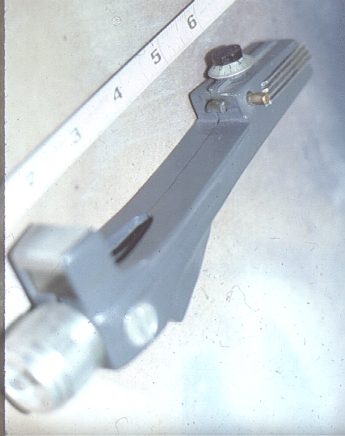 GregKnobDetail.GIF (242580 bytes)