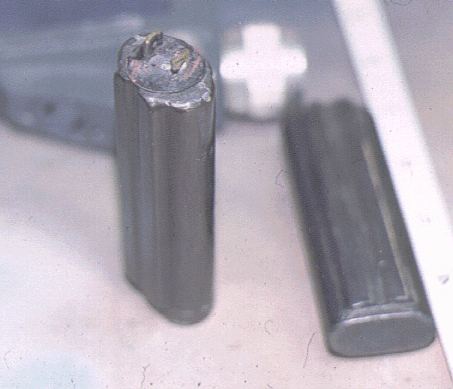 HandlePlug.GIF (90202 bytes)