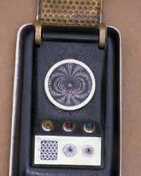 Comm1.jpg (693217 bytes)